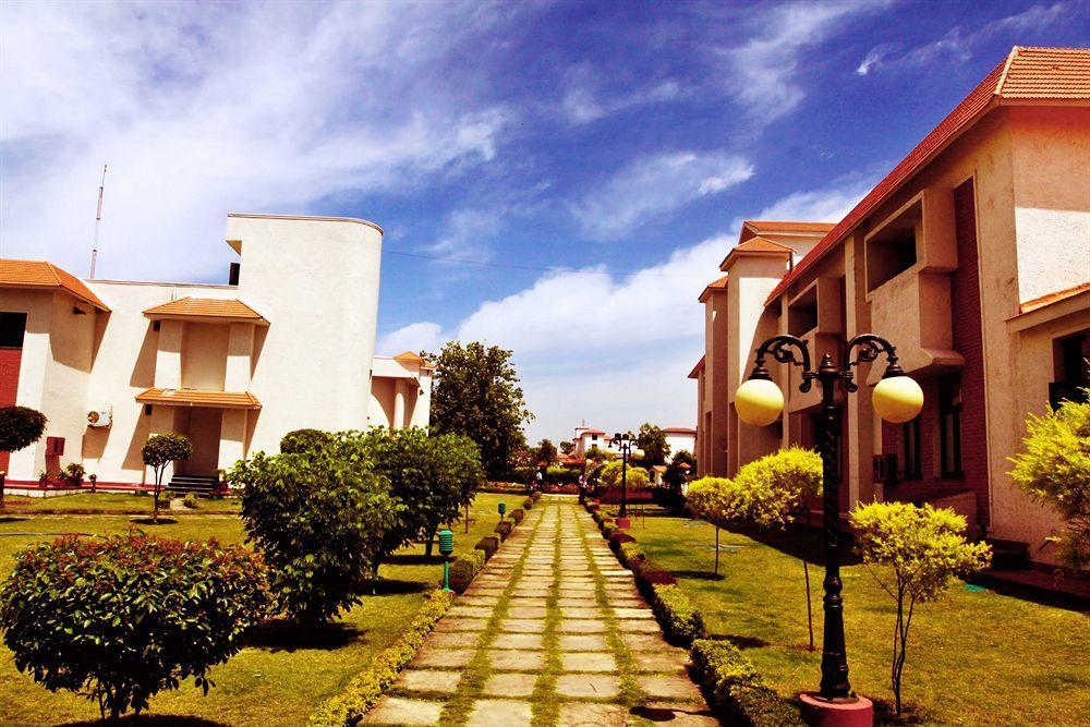 Rishīkesh Naturoville Ayurvedic And Yoga Retreat酒店 外观 照片